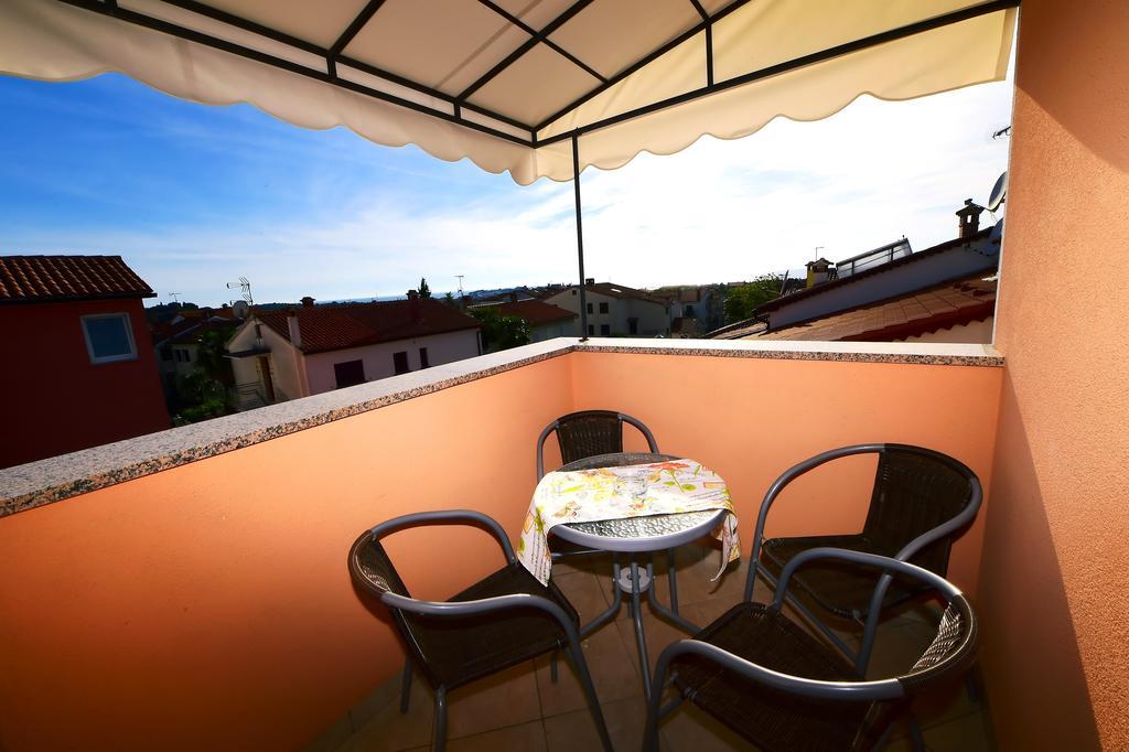 Apartments Zdjelar Пореч Екстериор снимка