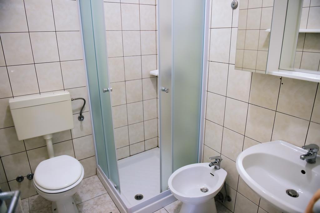 Apartments Zdjelar Пореч Екстериор снимка